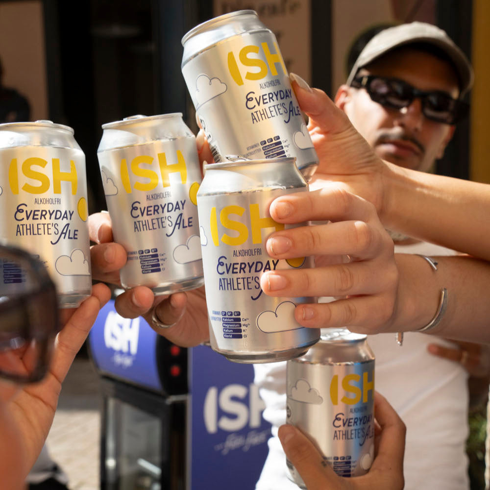 people drinking alcohol-free beer with vitamins and electrolytes