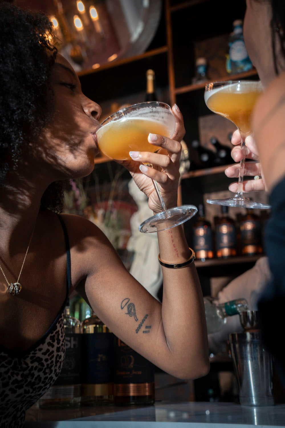 woman drinking an alcohol-free cocktail